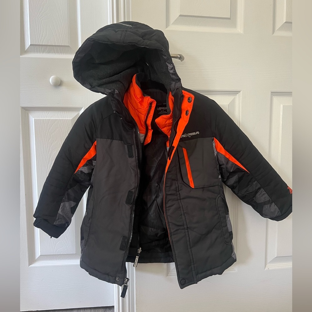 Zero closure winter jacket